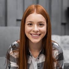 Kaitlyn R.